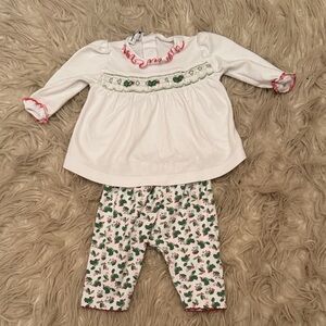 Magnolia Baby Two-Piece Holly Christmas Set Size 6M